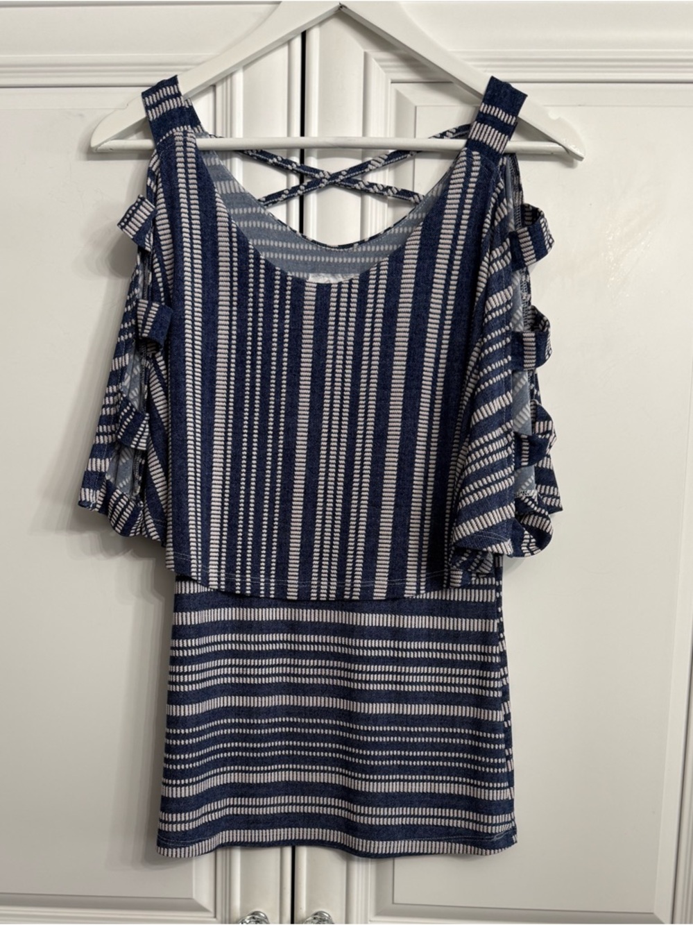 Artex Fashions Size Small Blue + White Striped Cold Shoulder Popover Bodice